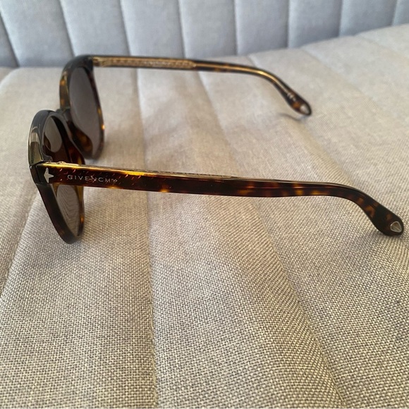 Givenchy Tortoise Shell Sunglasses - Picture 2 of 9